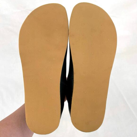 Sleek Black Leather Ankle Booties - Picture 10 of 10